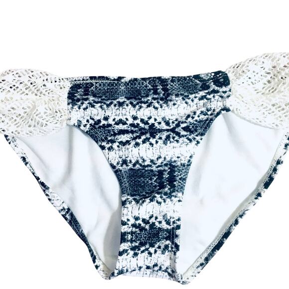NWT Snakeskin Print & Macrame' Lace Bikini Candies S/XS Bohemian Cruise Vacation - Picture 7 of 10